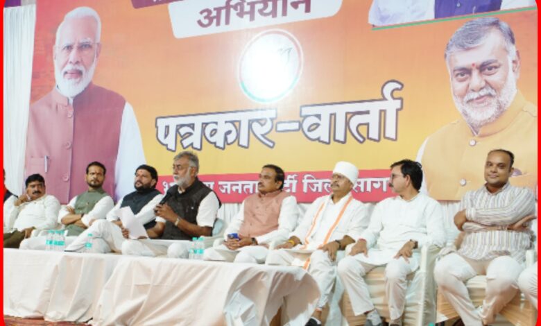 पीएम मोदी के लोकसेवक के रूप में 25 वर्ष सेवा, सुशासन और राष्ट्र निर्माण की यात्रा: प्रहलाद पटेल 1 InCollage 20260915 190443703