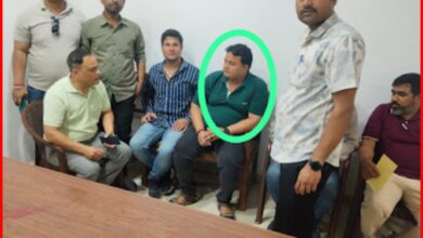 जमीन नामांतरण के नाम पर घूसखोरी: तहसील कार्यालय से लोकायुक्त ने सहायक ग्रेड-3 को रंगे हाथों दबोचा 7 InCollage 20260916 154443433