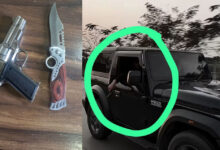 चलती कार में हथियार लहराना पड़ा भारी, वायरल रील ने पहुंचाया थाने 2 PIHQie7gyLmeQ2Z 600112 news