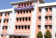 भर्रेशाही पर ब्रेक: नए डीन की दो टूक— ड्यूटी टाइम पर ही दिखेंगे डॉक्टर, सीनियर भी लगाएंगे राउंड 2 Screenshot 20260907 150729.WhatsApp