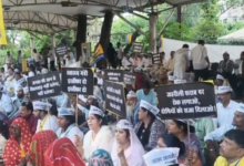सागर जहरीली शराब त्रासदी को लेकर आप का विशाल धरना, मृतकों को श्रद्धांजलि देकर पीड़ित परिवारों के लिए न्याय की उठेगी आवाज 2 Screenshot 20260916 162026 Photos