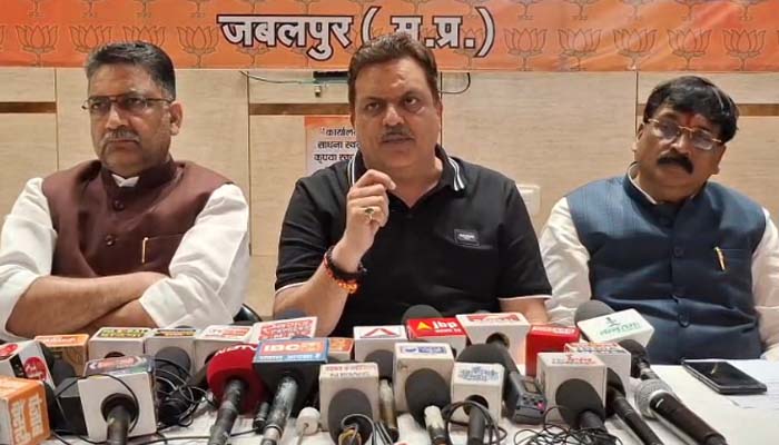 SIR को लेकर भाजपा का कांग्रेस पर हमला, कहा- संवैधानिक संस्थाओं पर भ्रम न फैलाएं..देंखे वीडियो 1 Untitled 2 copy 8