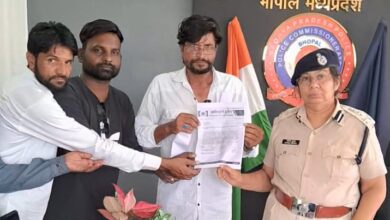 विधायक रामेश्वर शर्मा के खिलाफ भड़काऊ बयानबाजी की शिकायत, पुलिस आयुक्त से उचित कार्रवाई की मांग 8 WhatsApp Image 2026 09 09 at 12.09.42 e1788936984473