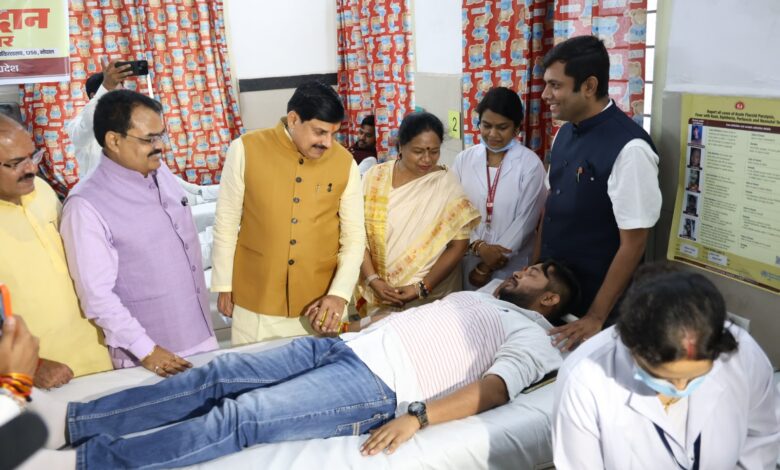 प्रधानमंत्री के सार्वजनिक जीवन के 25 वर्ष पूर्ण होने पर प्रदेश में सेवा संकल्प अभियान शुरू, देखें वीडियो 1 WhatsApp Image 2026 09 17 at 12.00.23