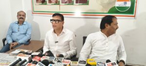 पीएम मोदी के जन्मदिन पर दीप जलाने के आदेश पर कांग्रेस का सवाल, देखें वीडियो 2 WhatsApp Image 2026 09 17 at 13.52.53