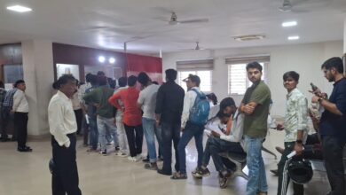 RTO पहुंचे आवेदकों का फूटा गुस्सा, 5 घंटे लाइन में लगकर भी खाली हाथ लौटे 5 WhatsApp Image 2026 09 28 at 18.34.08