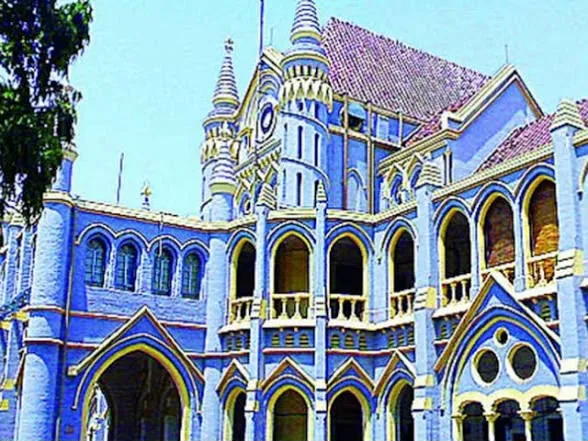 भोपाल में रिहायशी इलाकों की व्यावसायिक गतिविधियों पर हाईकोर्ट सख्त, 7 दिन में दिखाने होंगे दस्तावेज 1 b421ff45e8a18489e0726cdc