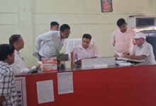 आधारताल तहसील का औचक निरीक्षण: नामांतरण के लंबित मामलों में मिलीं अनियमितताएं, देखे वीडियो ..... 3 015
