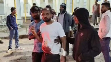 बरेला बम्हनी में विसर्जन के दौरान खूनी संघर्ष, भाजयुमो मंडल अध्यक्ष समेत छह पर हमला, देखे वीडियो ----- 3 02 13