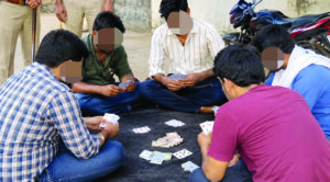 जरवाही में चल रहा था जुआं फड़, पुलिस की दबिश, 21 पकड़े गए, 10 हजार 700 रुपये नगद जब्त 2 06 3