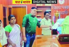 रसोईया बहनों को चार महीने से नहीं मिला वेतन, लघु वेतन कर्मचारी संघ ने जिला पंचायत सीईओ से की मुलाकात 4 1111