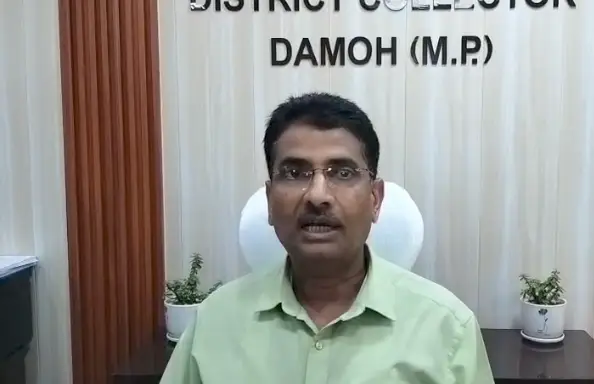 लापरवाही पर चला प्रशासनिक हंटर: स्कूलों के निर्माण में देरी, कलेक्टर ने एजेंसी को 3.68 करोड़ का लगाया जुर्माना 1 20261001100512 aXMQQNar 1