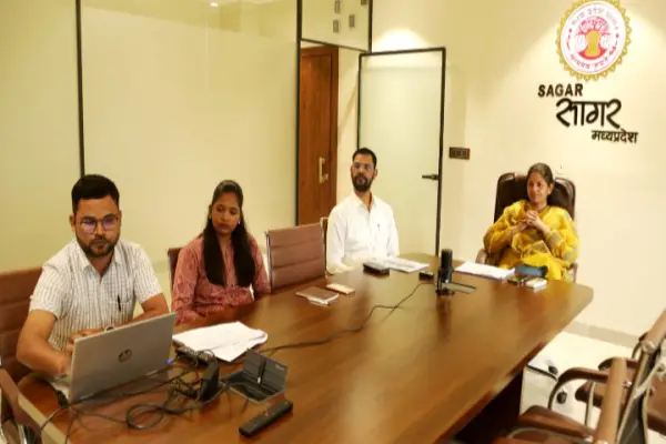 मेडिकल स्टोरों पर नशीली दवाओं की बिक्री पर शिकंजा, नियमों के उल्लंघन पर रद्द होंगे लाइसेंस: कलेक्टर 1 20261002105725 9i62B4q1