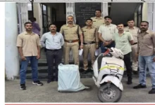 पुलिस ने पकड़ा अवैध शराब का जखीरा, 55 लीटर मदिरा और एक्टिवा जप्त 9 20261002130700 u0wp3ErF