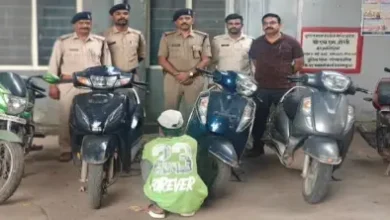 शातिर वाहन चोर चढ़ा पुलिस के हत्थे, आधा दर्जन चोरी की बाइक बरामद 5 20261002154501 K8Fw6We2