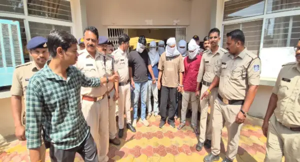 यश भारत इनसाइड स्टोरी :हैवानियत की हद: 'वो जादू-टोना करता है' कहकर काट दिया बुजुर्ग का सिर 1 20261003195205 roZSwU5c