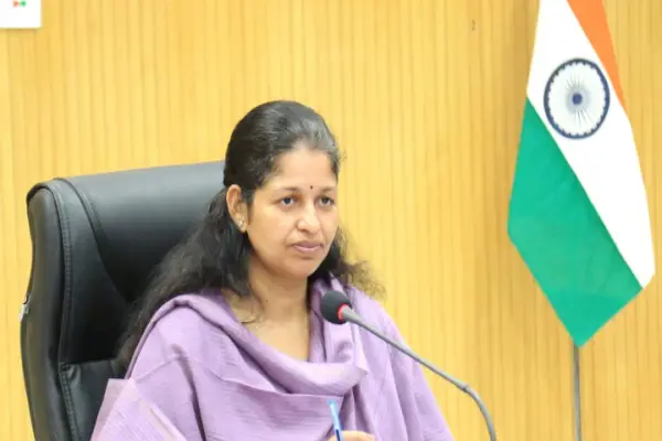 'सर्जिकल स्ट्राइक': नियमों की धज्जियां उड़ाने वाले 2 बार पर गिरी गाज, लाइसेंस निरस्त 1 20261004153637 p9P0rv9O