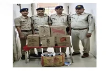 पुलिस ने जोया किन्नर को 54 लीटर अंग्रेजी शराब के साथ किया गिरफ्तार 9 20261004162132 g0UhhiL6