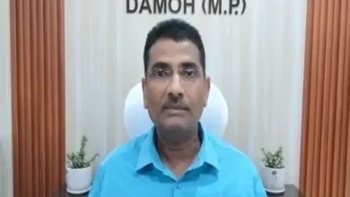 बड़ी खबर : गौवंश मामले में हंगामे के बाद प्रशासन का एक्शन :चौकी प्रभारी समेत पुलिसकर्मी निलंबित, बंद पड़े 26 कैमरे चालू5 पुलिसकर्मियों की तैनाती से बढ़ाई निगरानी, स्थाई चौकी के लिए शासन को भेजा प्रस्ताव.... देखे पूरा वीडियो 5 20261005104812 543my2XD