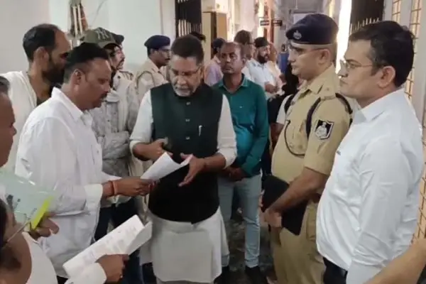 कलेक्ट्रेट में दिशा समिति की समीक्षा बैठक, विकास कार्यों और योजनाओं की हुई समीक्षा 1 20261005172426 GWeeYc0A