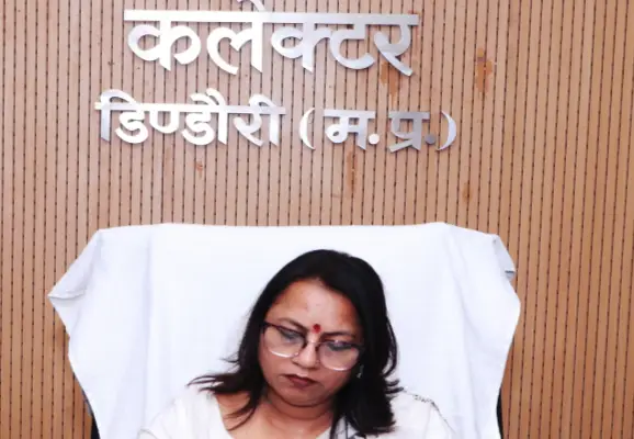 अतिथि शिक्षक नियुक्ति में अनियमितता पर प्राथमिक शिक्षक निलंबित : कलेक्टर ने जारी किया आदेश 1 20261006173545 bRlOHseA