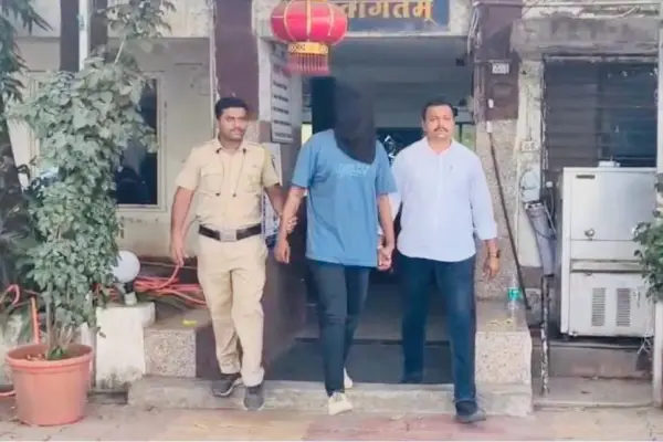 वीडियो बनाकर ब्लैकमेल करने की सनसनीखेज घटना 1 20261006181256 cR75AZYE