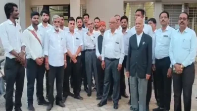 एसडीएम ने अधिवक्ता को बताया बिचौलिया : वकीलों ने किया बहिष्कार... देखे पूरा वीडियो 5 20261006193725 L7tKa2zV