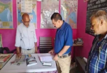 ई-अटेंडेंस लगाकर गायब होना पड़ गया भारी: 4 शिक्षकों को नोटिस, अतिथि शिक्षक का कटेगा वेतन 2 20261007101336 PwH39VHc