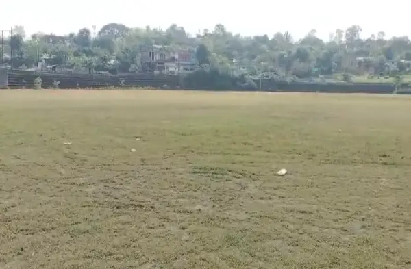 बजट करोड़ों का, व्यवस्था कौड़ियों की: बिरसा मुंडा खेल मैदान बना बदहाली का स्मारक 1