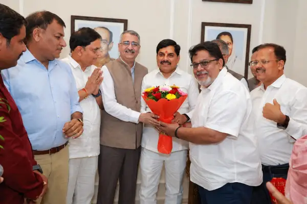 *मुख्यमंत्री डॉ. मोहन यादव से कैट के व्यापारी प्रतिनिधि मंडल की भेंट* 1 20261007182727 MjwEPWQu