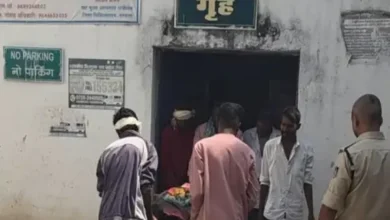 सफर का खूनी अंत : सड़क हादसे में एक की मौत, दो घायल, एक बाइक पर सवार थे तीनों, हड़कंप 1 20261007202650 26DfjgSN