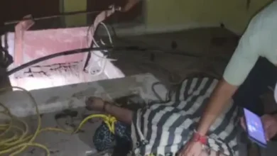 घर के कुएं में गिरने से महिला की मौत, परिजनों ने जताया संदेह; SDRF ने निकाला शव.... देखें पूरा वीडियो 17 20261008150357 V1ImmFXi