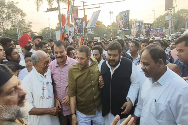बोर्ड ऑफिस पर चक्काजाम; CEC के इस्तीफे की मांग 1 20261008181722 yaf5LBBS