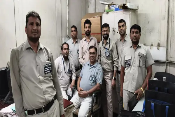 भेल में कर्मचारियों का विरोध प्रदर्शन शुरू, इंसेंटिव और अनुकंपा नियुक्ति की मांग 1