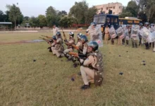 नवरात्र में उपद्रवियों से निपटने तैयार पुलिस, बलवा ड्रिल में दिखाया कार्रवाई का तरीका 2 20261011202154 dY7ZeWB8