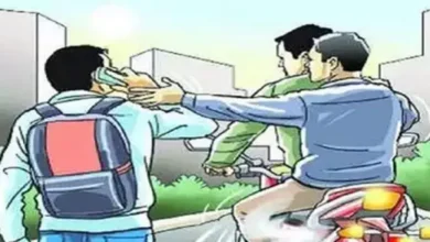 शहर के तीन अलग अलग इलाकों में राहगीरों से सोने की चैन व आईफोन लूटकर फरार बदमाश 5 20261012131810 sQez6Gfb