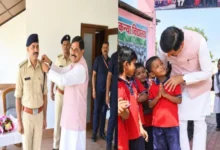 सीएम का सहज अंदाज: अचानक स्कूल पहुंचे डॉ. मोहन यादव, बच्चों के चेहरे खिले, विद्यार्थियों के बीच पहुंचकर जाना पढ़ाई का हाल, पदोन्नत पुलिस अधिकारियों को लगाए बैच 3 20261012221117 XE9jNEAB