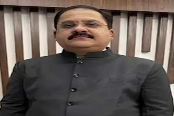 2.75 करोड़ की कथित फर्जी एफडीआर और लाइसेंस ट्रांसफर में गड़बड़ी, दीपम रायचुरा सस्पेंड 1 20261013061549 ZyYeFM53
