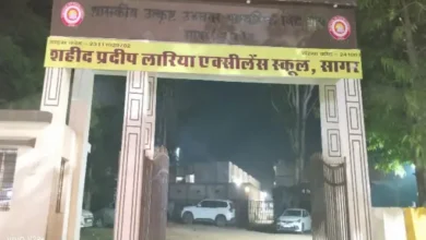 धरोहर से खिलवाड़, शहीद के हक से इंकार : 200 साल के ऐतिहासिक स्कूल का नाम बदलने पर विवाद, सरकार ने बदला नाम 11 20261013083940 kKei5o1d