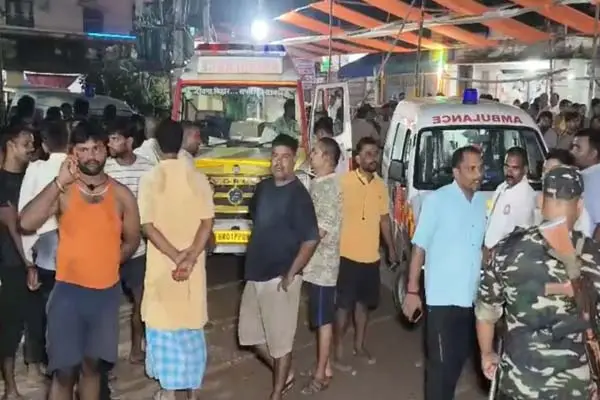वैशाली में श्राद्ध भोज में जा रहे लोगों की नाव गंगा में पलटी, 13 की मौत से पसरा मातम 1 20261014084156 n9GnGlIr