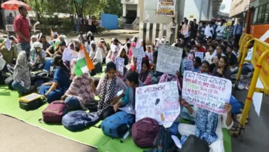 आश्वासन से नहीं चलेगा काम, अब नियुक्ति का हो ऐलान , कट-ऑफ की बाधा दूर करने की मांग को लेकर चयनित शिक्षक अभ्यर्थियों का भोपाल में दिन-रात आंदोलन 4 20261014114516 TCSYM6y8