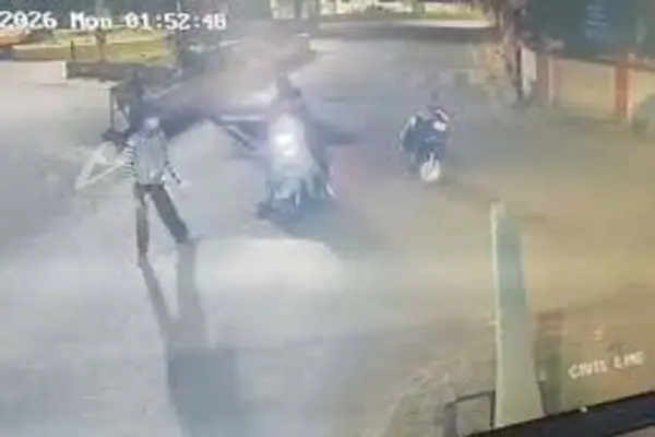 चीफ जस्टिस के बंगले के पास लूट की कोशिश, चाकू लेकर दौड़े बदमाश 1 20261014160204 atCDre6P
