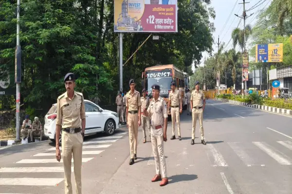 लिंक रोड नंबर-1 छावनी में तब्दील, सुरक्षा के कड़े इंतजाम और चार-स्तरीय बैरिकेडिंग 1 20261016125459 ToHMejrL