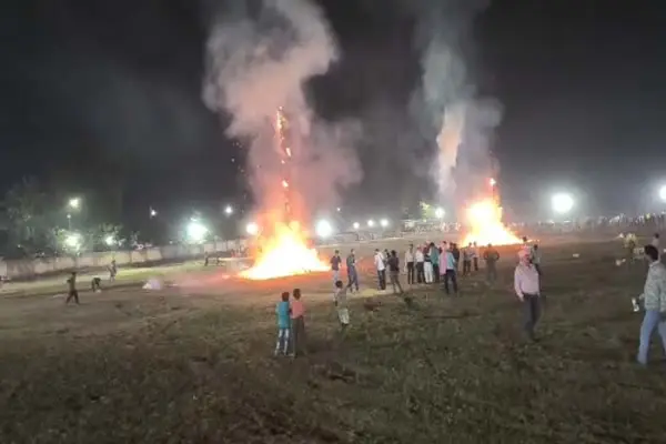 जबलपुर में धूमधाम से मनाया गया 74वां ऐतिहासिक पंजाबी दशहरा 1 20261019204502 p4zwQfT6