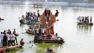 गढ़ाफाटक की बड़ी महाकाली को नम आंखों से विदाई, सुबह 10:30 बजे हुआ विसर्जन 7 20261021141310 K3jpKkcy