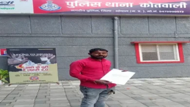चल समारोह में चोरों का तांडव: आधा दर्जन से अधिक लोगों की जेब कटी, फरियादियों की नहीं हुई सुनवाई 13 20261022141010 Rpuqkurs