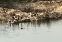 खदानें बनीं काल: नहाते वक्त बच्चा डूबा, मौत : प्रतिमा विसर्जन के दौरान 21 डूबा युवक 2 20261022142524 lWWiIpEO