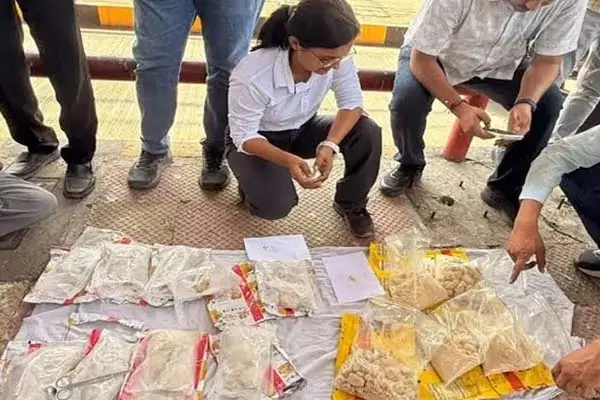 गुजरात में 25.5 करोड़ की ड्रग्स बरामद, दिल्ली-मेरठ के तीन आरोपी गिरफ्तार 1