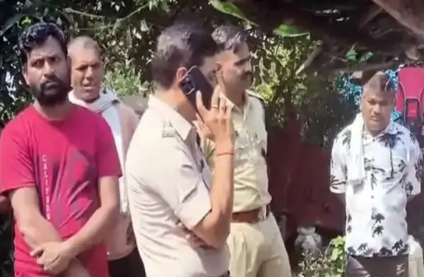 आखिरी घूंट का राजदार कौन…? : संदिग्ध हालात में मिला अधेड़ का शव, साथी हिरासत में, हत्या की आशंका…सिर पर चोट के निशान 1 20261022203739 7PlVhj28