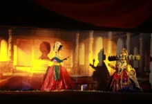 धागा, शैडो और दस्ताना शैली में जीवंत हुईं सीतायन और कर्ण कथा 25 से अधिक कठपुतलियों से सजी प्रस्तुति, शिविर और अंतरराष्ट्रीय प्रदर्शनी भी आकर्षण 2 20261025131111 OSq7XmL9